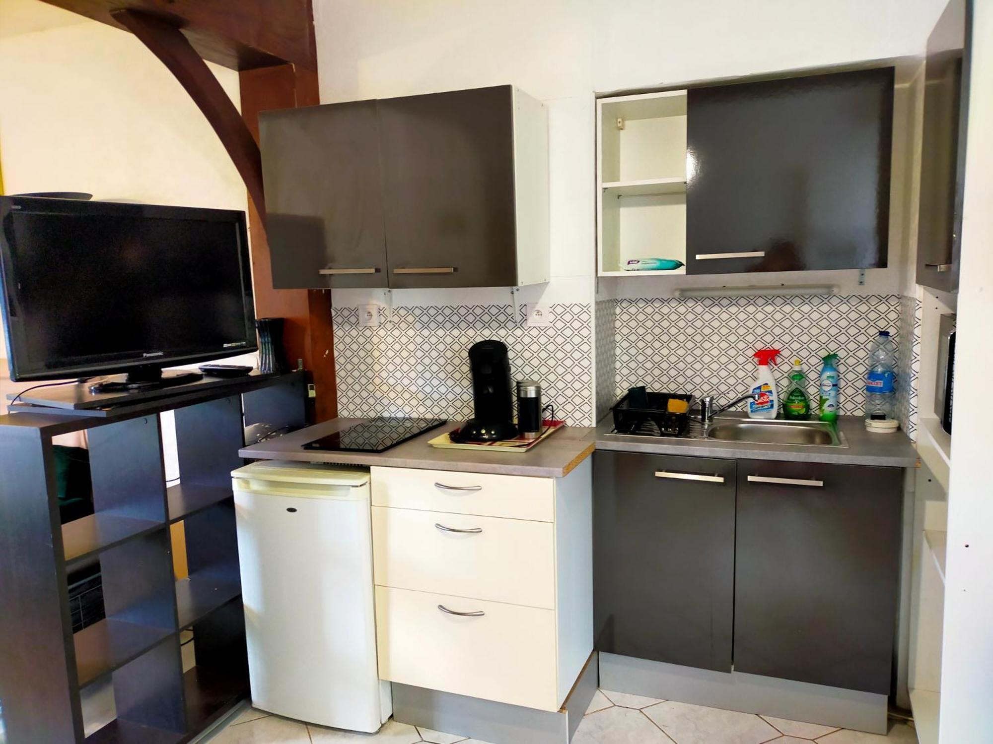 Studio En Rdc Avec Balcon Centre Vitre Dış mekan fotoğraf